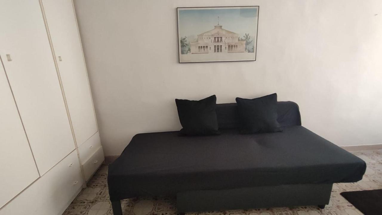 Tommyroom Florence Luaran gambar